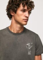 ⁦גברים 4N8XB941 Pepe Jeans שטוף שחור חולצת כותנה מכובסת וצבועה⁩ – תמונה ⁦2⁩
